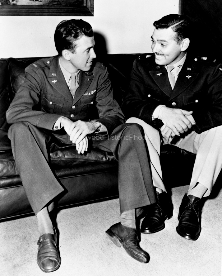 1943 Army Air Force Lieutenant wm.jpg